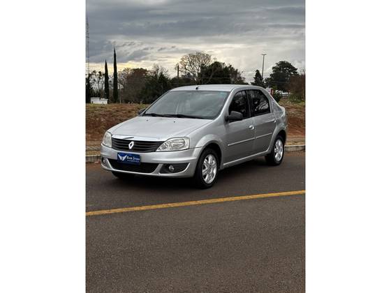 RENAULT LOGAN 1.6 EXPRESSION 16V FLEX 4P AUTOMÁTICO RENAULT LOGAN 1.6 EXPRESSION 16V FLEX 4P AUTOMÁTICO